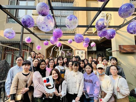 巧手創(chuàng)造 綻放芳華—湖南發(fā)展養(yǎng)老組織女員工開展婦女節(jié)慶?；顒?dòng)